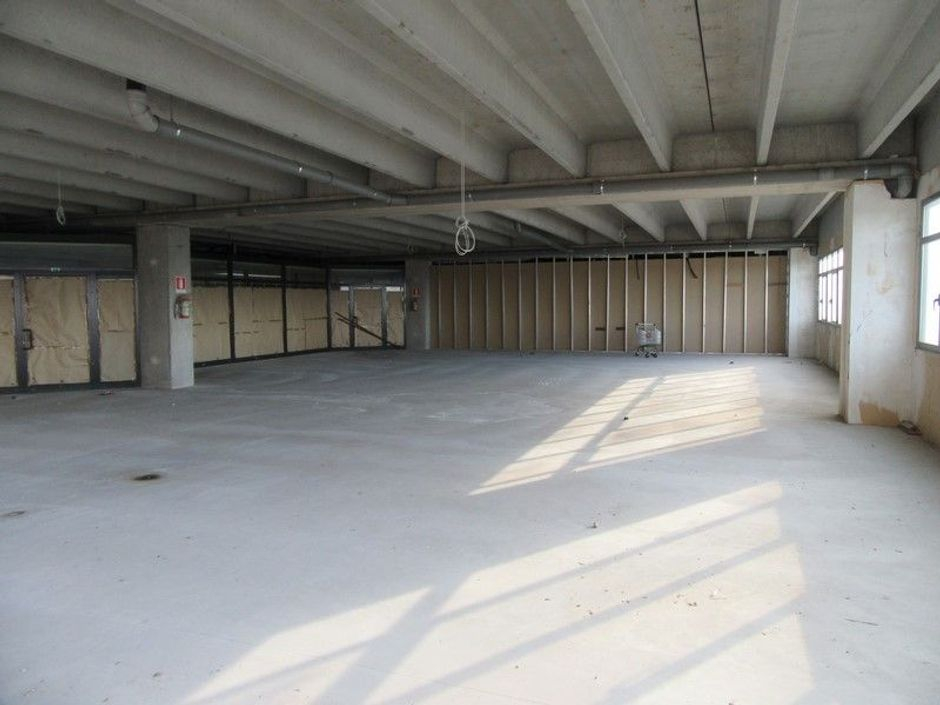 #7421 Negozio in costruzione in complesso commerciale in vendita - foto 4