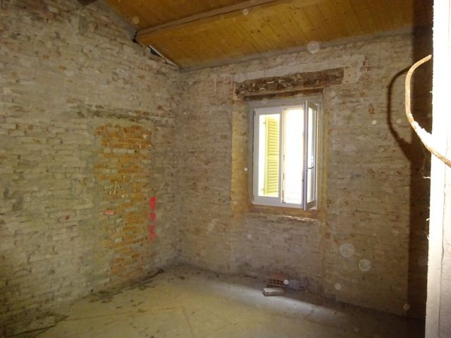 Palazzi in vendita