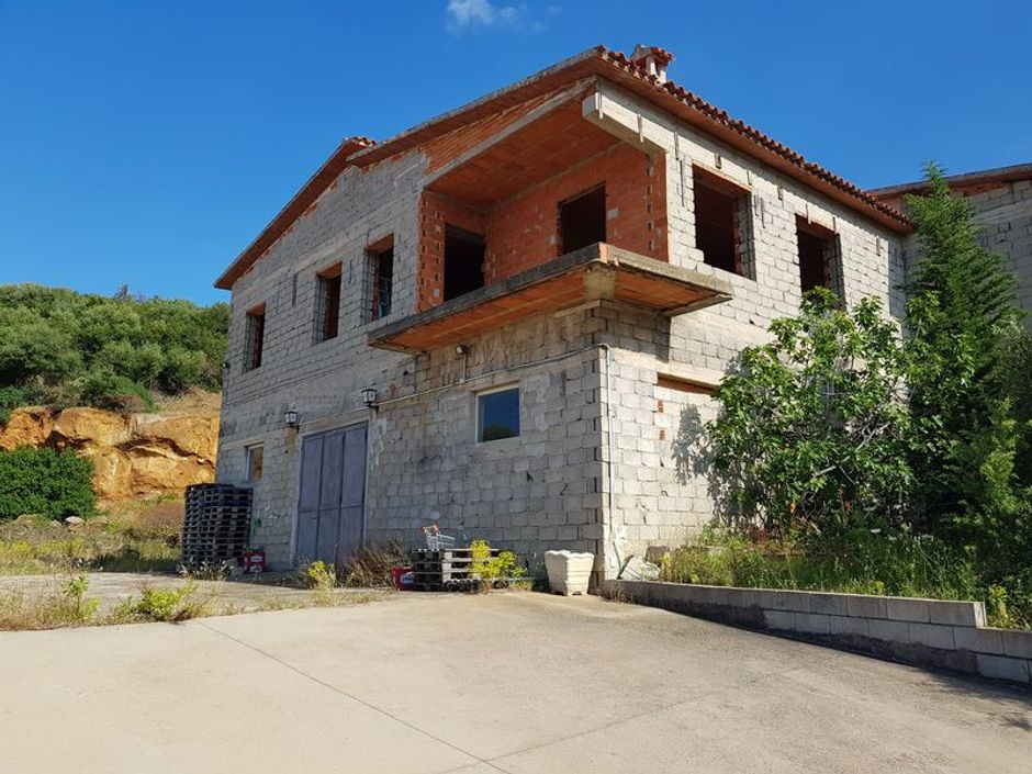 #7619 Magazzino con area edificabile in vendita - foto 5