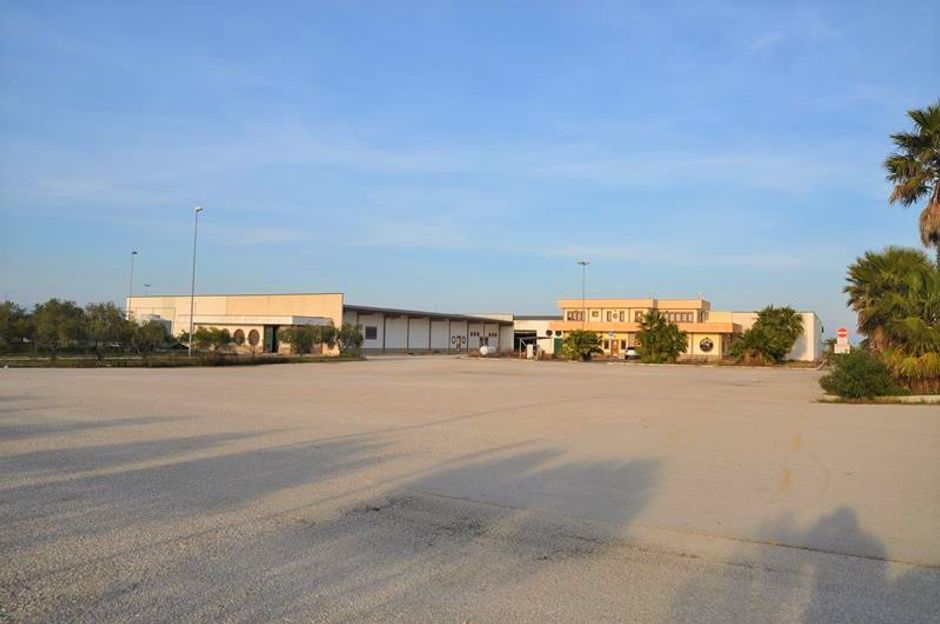 #7626 Complesso agricolo produttivo con terreno in vendita - foto 1