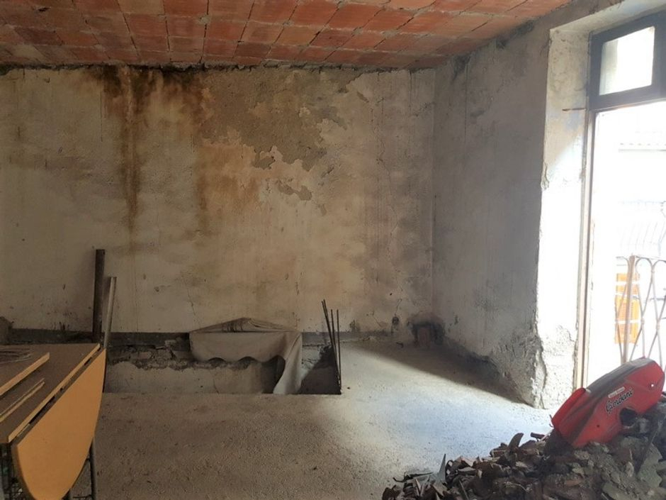 #7691 Negozio con appartamento al grezzo in vendita - foto 7