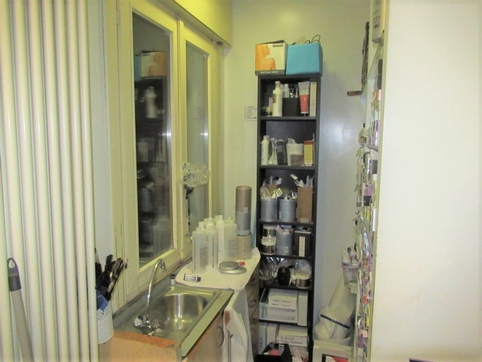 #7699 Negozio al piano terra di casa singola in vendita - foto 9