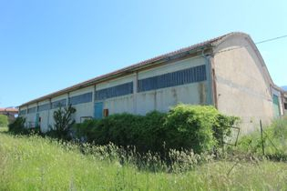 Capannoni artigianali in vendita