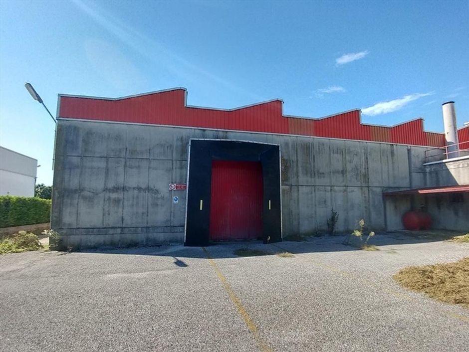 #7715 Porzione di fabbricato industriale di 1.572 mq in vendita - foto 1