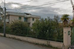 Office building with parking spaces - Lot 7718 (Auction 7718)