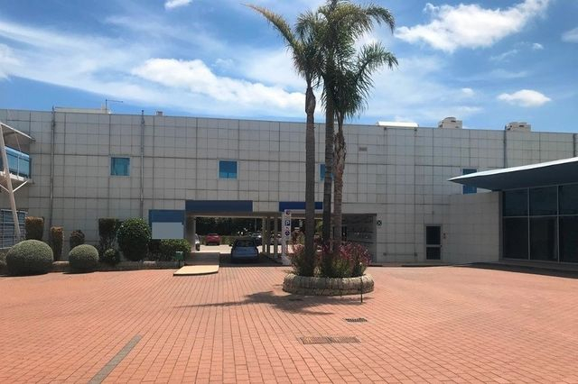 Complessi commerciali in vendita