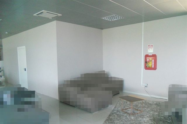 Complessi commerciali in vendita