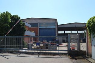 Capannoni artigianali in vendita