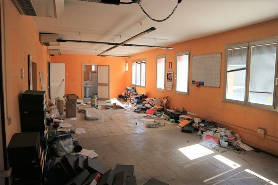#7775 Capannone con palazzina uffici e piazzale in vendita - foto 9