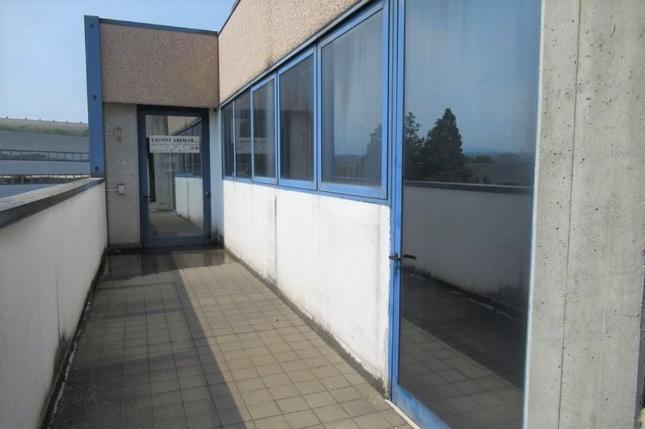 #7803 Capannone con laboratori, magazzini e uffici in vendita - foto 9