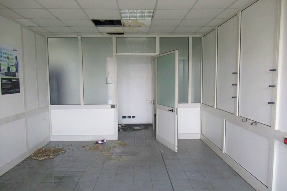 #7803 Capannone con laboratori, magazzini e uffici in vendita - foto 10
