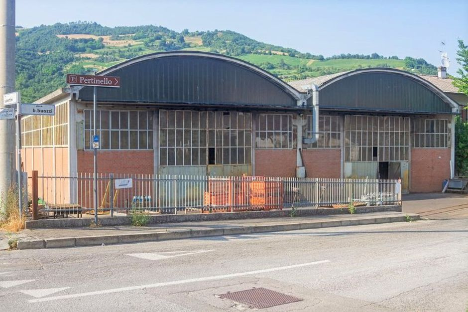 #7817 Azienda di produzione e commercio carpenteria metallica in vendita - foto 1