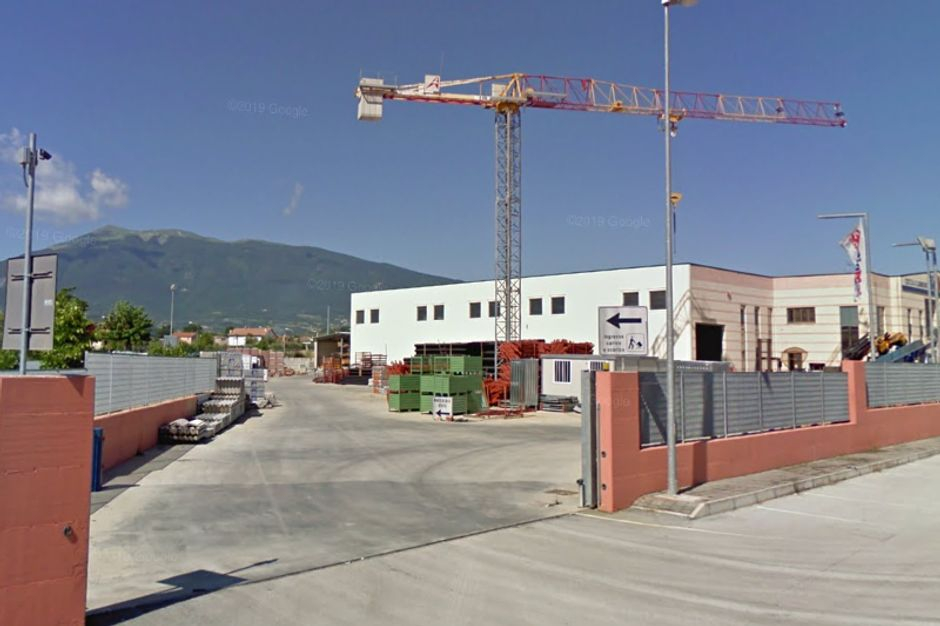 #7818 Capannone produttivo con parte espositiva in vendita - foto 3