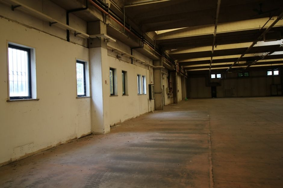 #7822 Complesso industriale di 5.100 mq in vendita - foto 2