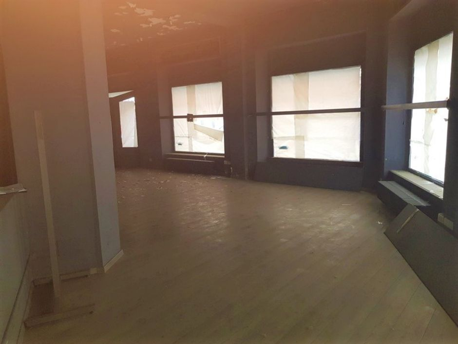 #7843 Porzione di palazzina con negozio e due uffici in vendita - foto 4