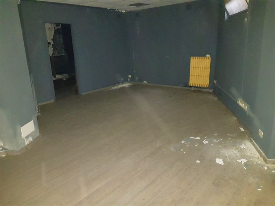 #7843 Porzione di palazzina con negozio e due uffici in vendita - foto 9