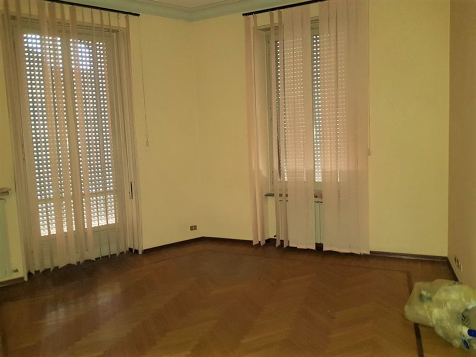 #7843 Porzione di palazzina con negozio e due uffici in vendita - foto 10