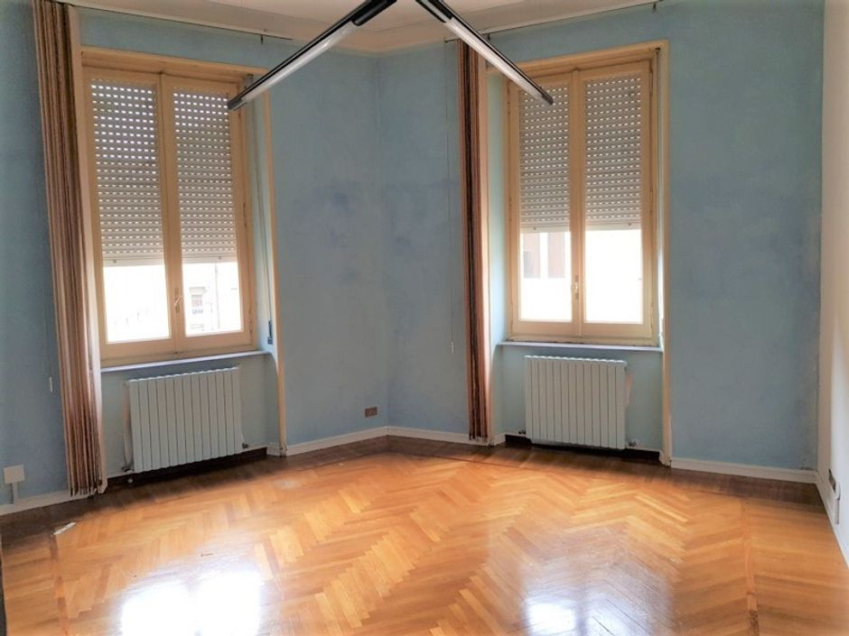 #7843 Porzione di palazzina con negozio e due uffici in vendita - foto 13