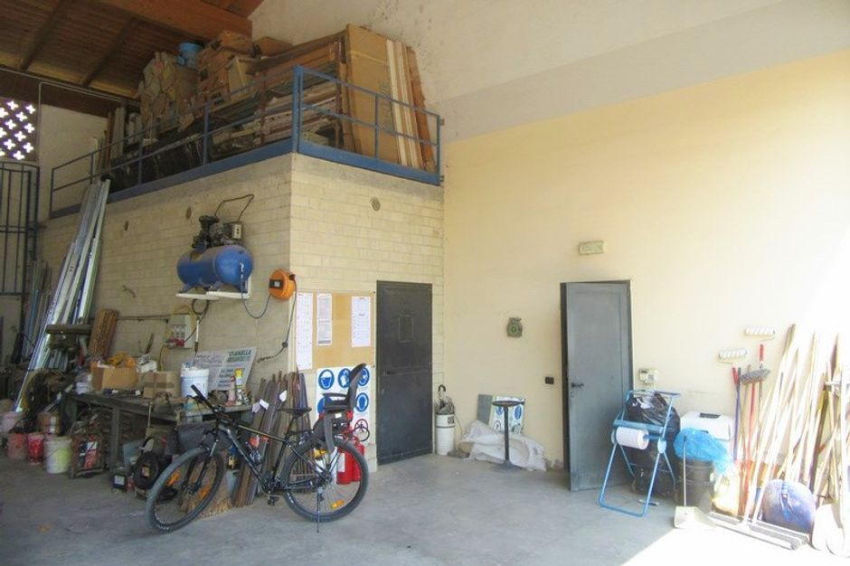 #7862 Palazzina uffici con capannone e piazzale in vendita - foto 5