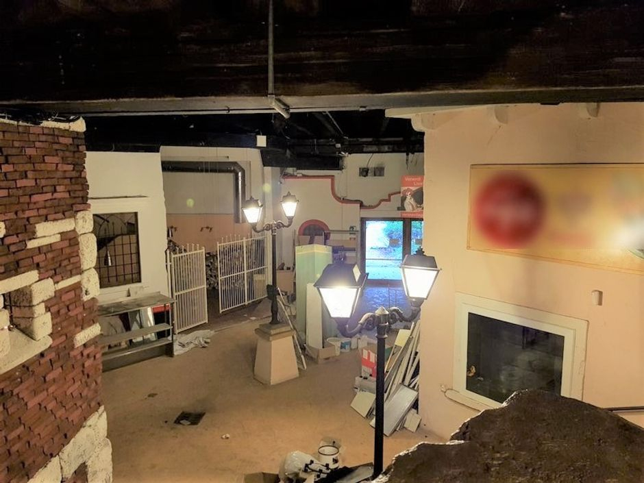 #7875 Struttura commerciale con locali attrezzati in vendita - foto 3