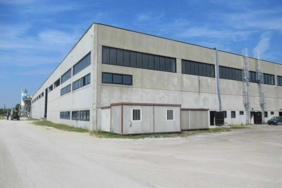 #7891 Complesso produttivo artigianale e terreno in vendita - foto 2