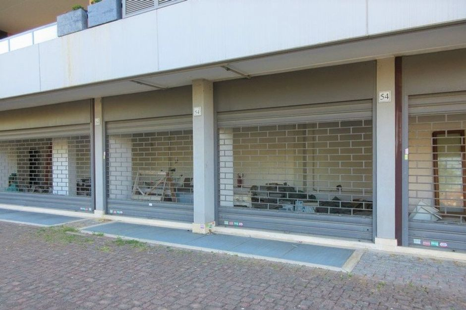 #7999 Negozio grezzo (sub 7) al piano terra in vendita - foto 1