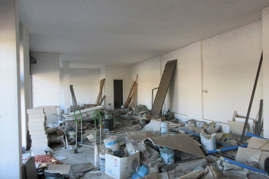 #8000 Negozio grezzo (sub 8) al piano terra in vendita - foto 7