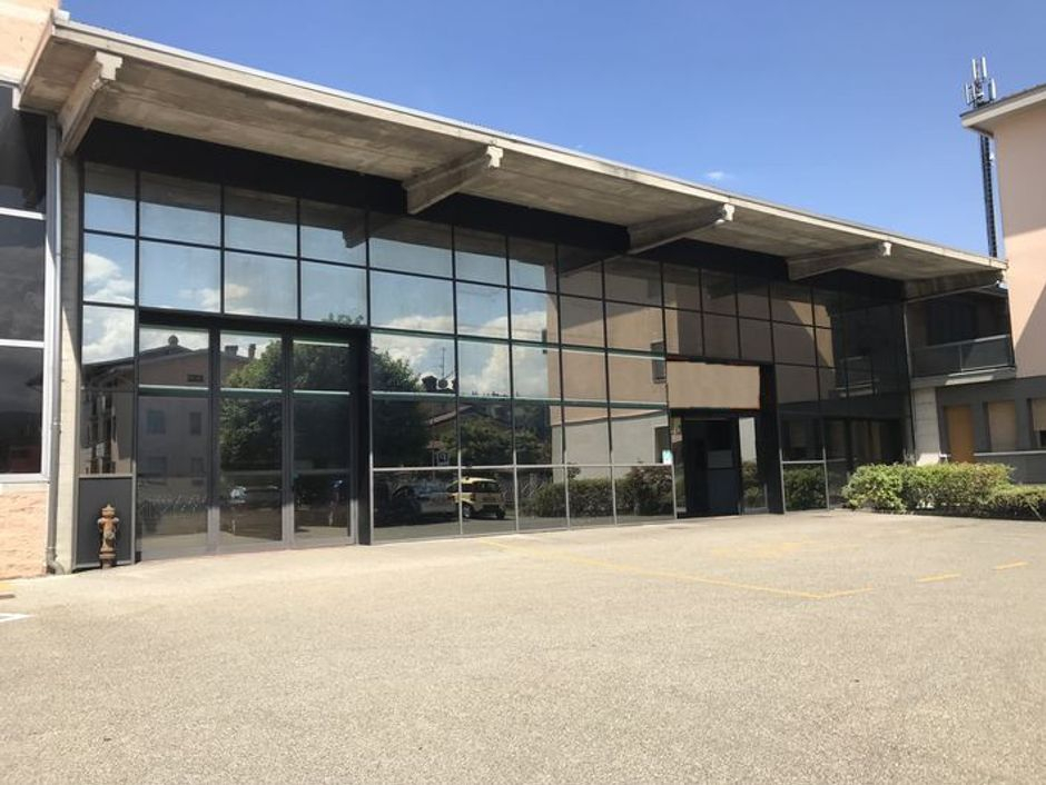 #8019 Complesso industriale di 13.760 mq in vendita - foto 1
