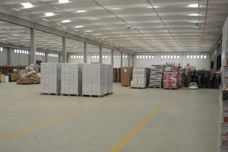 #8023 Capannone con uffici per attività logistiche: ex R.C.G. Service S.r.l. in  liquidazione in concordato preventivo in vendita - foto 2