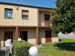 Semi detached house with courtyard sub - Lot 8040 (Auction 8040)