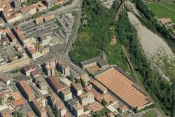 Building area with buildings in a state of neglect - Lote 8054 (Subasta 8054)