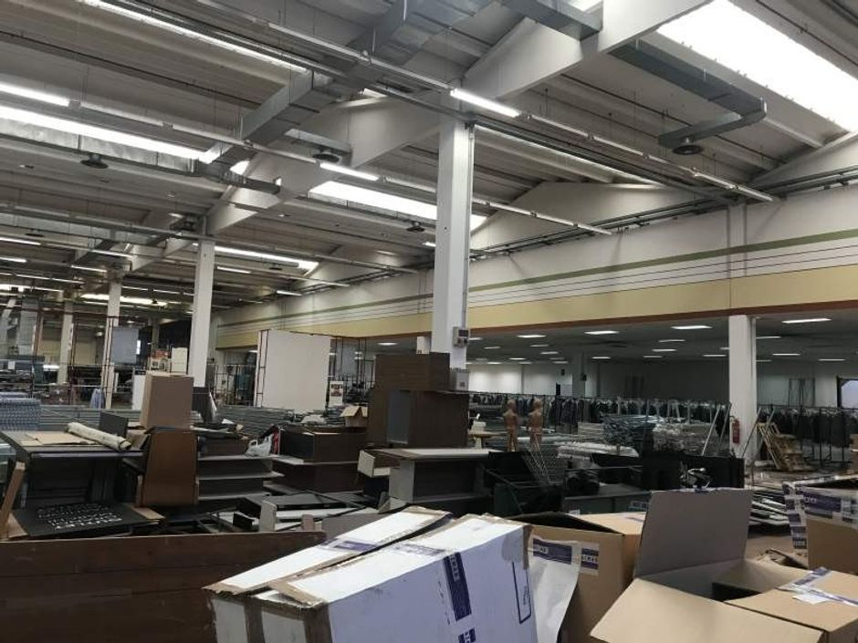#8112 Porzione di capannone commerciale in vendita - foto 5
