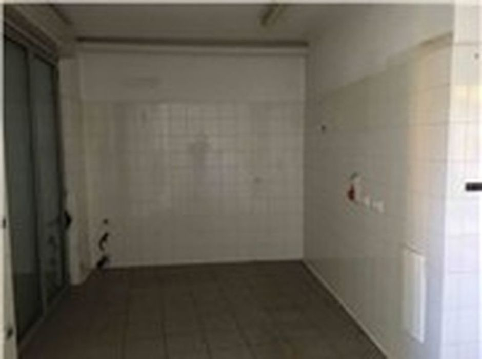 #8113 Negozio di 94 mq con cantina in vendita - foto 6