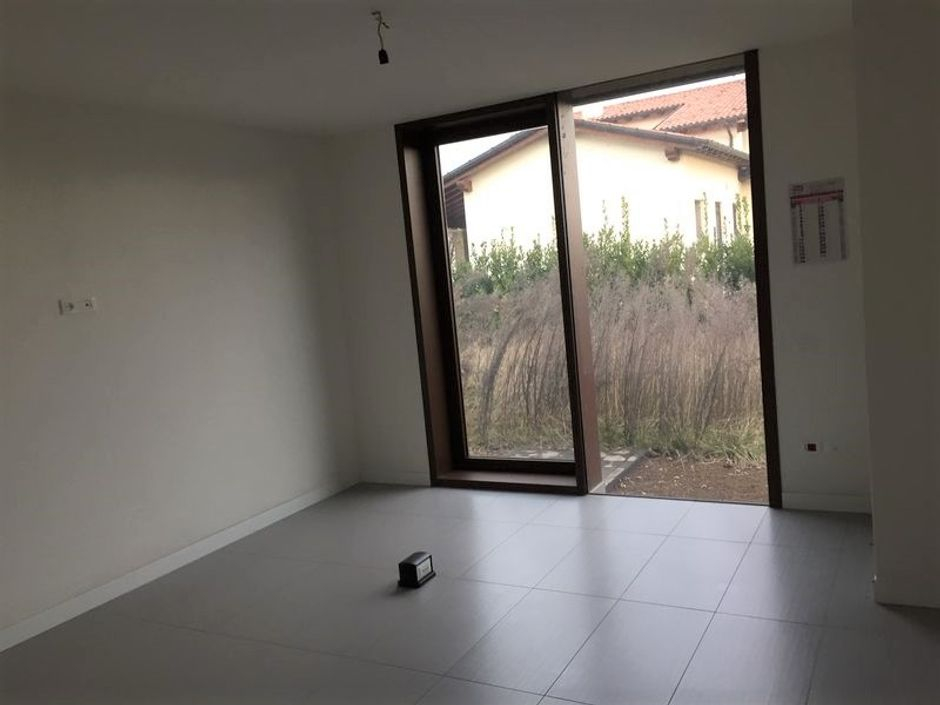 #8121 Capannone con area esterna in vendita - foto 7