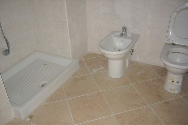 Negozi in vendita
