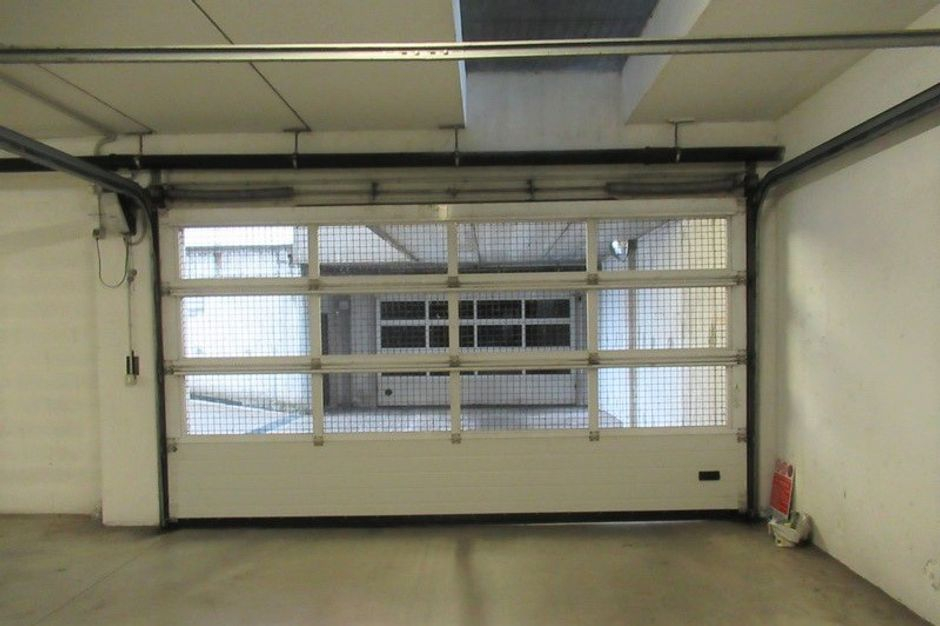 #8198 Negozio piano terra con cantina e box interrati in vendita - foto 11