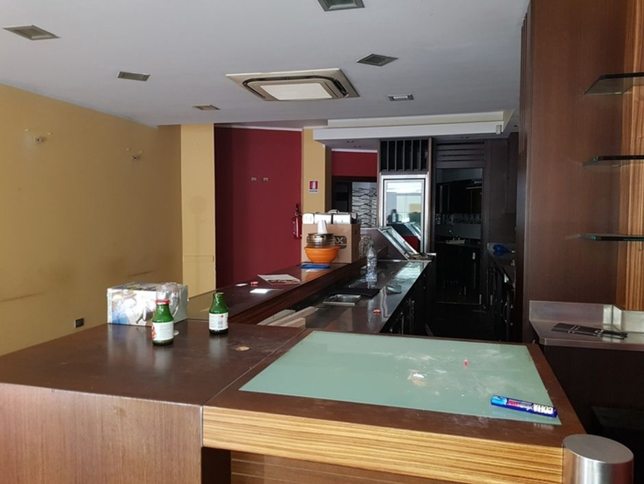 #8219 Negozio uso Bar di 73 mq in vendita - foto 2