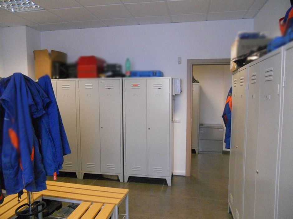 #8230 Complesso artigianale con area scoperta annessa in vendita - foto 3