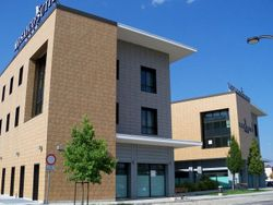 4 stars hotel with 32 furnished rooms