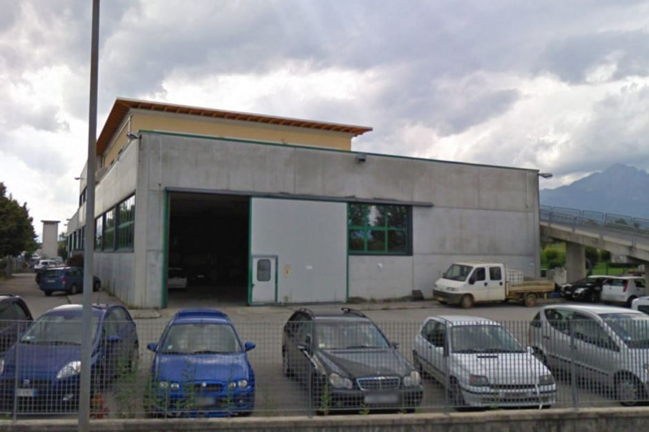 #8374 Capannone con uffici e annesso sportivo in vendita - foto 3