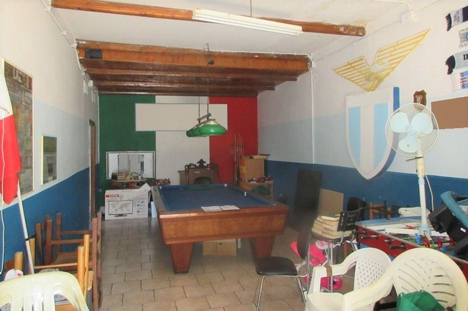 #8440 Quota 1/4 di negozio con magazzino in vendita - foto 2