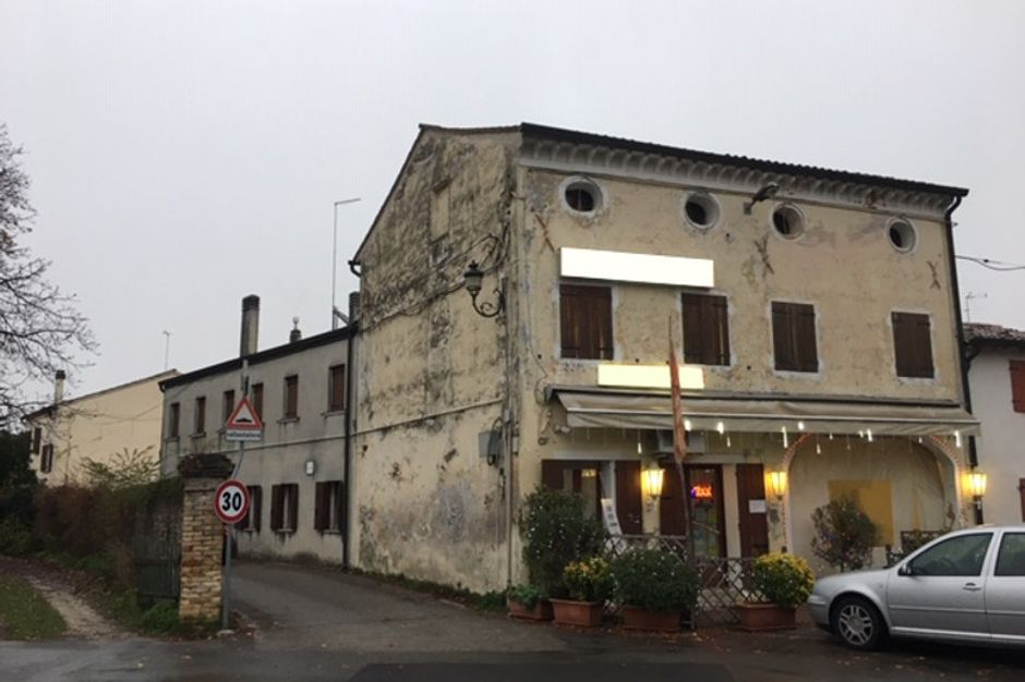 #8508 Osteria con abitazione e garage in vendita - foto 1