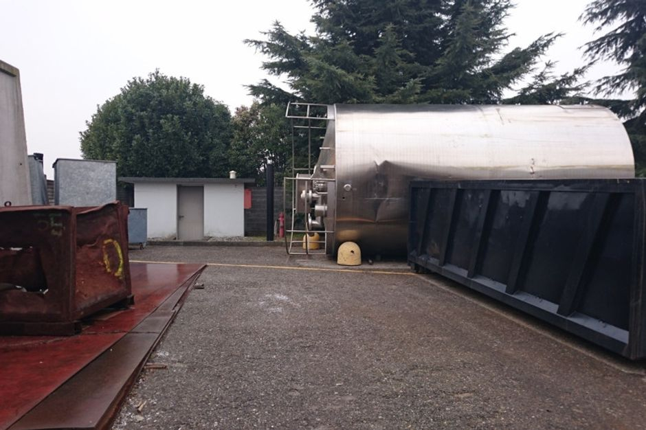 #8516 Complesso industriale con ampio piazzale in vendita - foto 8