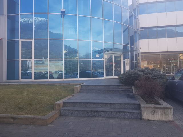 Grandi dimensioni in vendita