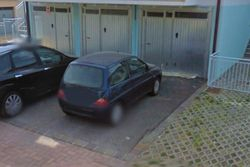 Garage con cortile al piano terra - Lotto 8609 (Asta 8609)