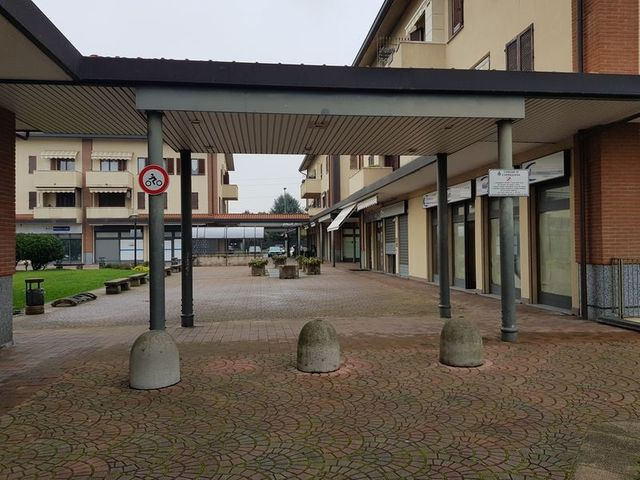 Negozi in vendita