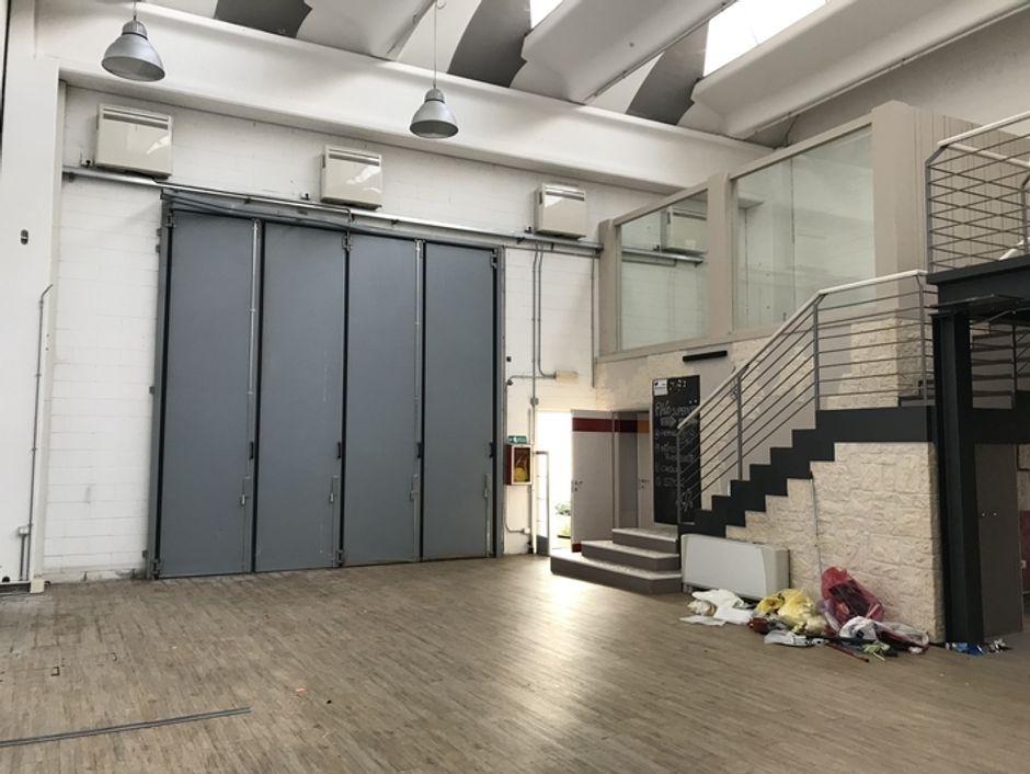 #8611 Capannone commerciale in vendita - foto 2