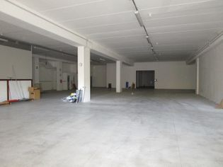 Capannoni artigianali in vendita