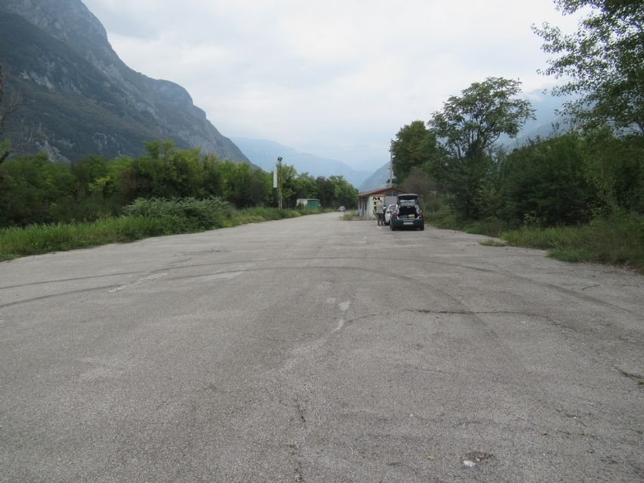 #8644 Deposito per vendita prodotti con pertinenza esclusiva in vendita - foto 4