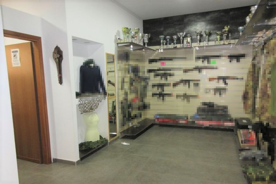 #8767 Negozio al piano terra in centro città in vendita - foto 7